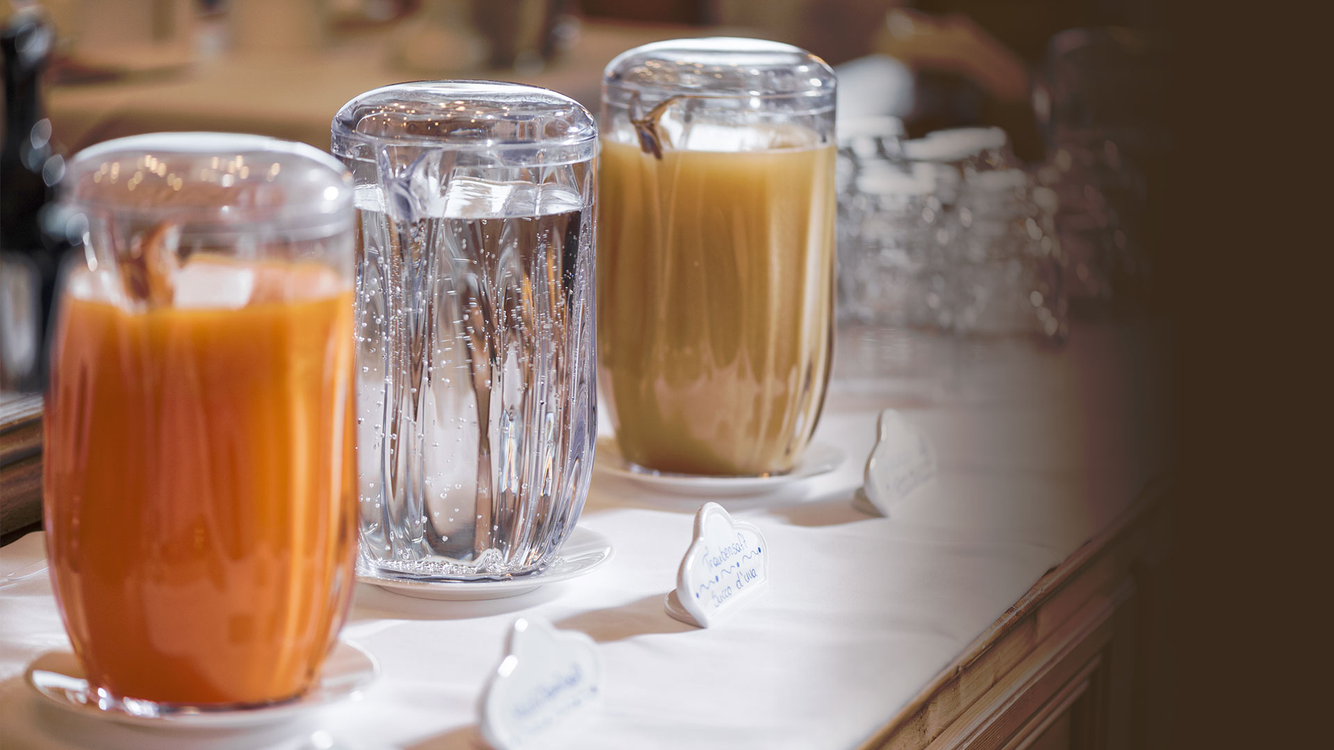 fresh juices and water at the breakfast buffet at Verdinserhof