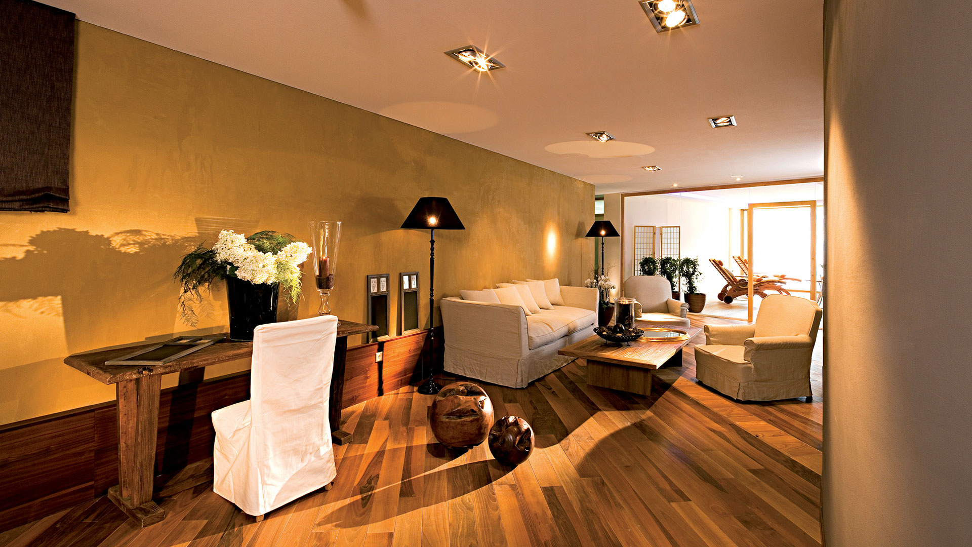 area wellness arredata in stile moderno dell'area wellness del Verdinserhof a Scena